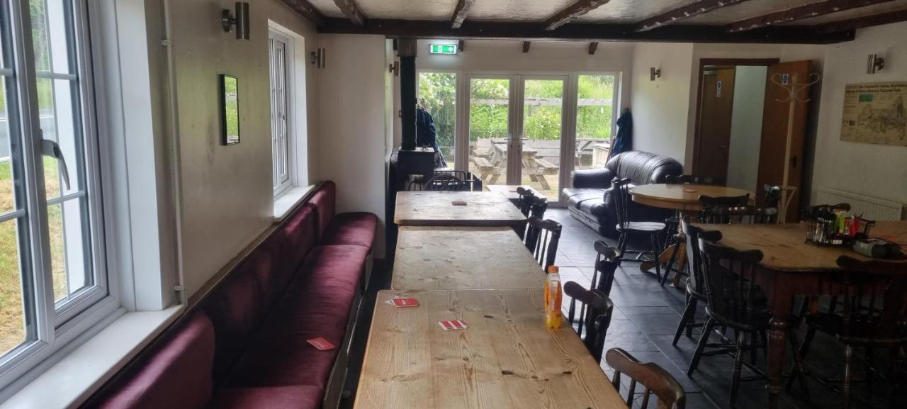 Dinas Castle Inn Brecon Exterior photo